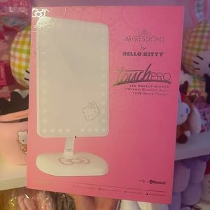 HK Impressions Mirror